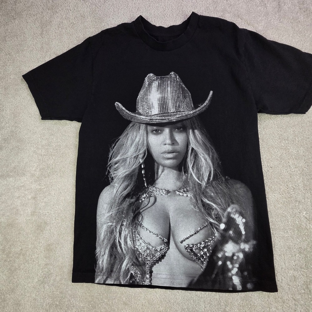 Beyonce Renaissance World Tour RWT2023 Black‎ Graphic T Shirt Size M